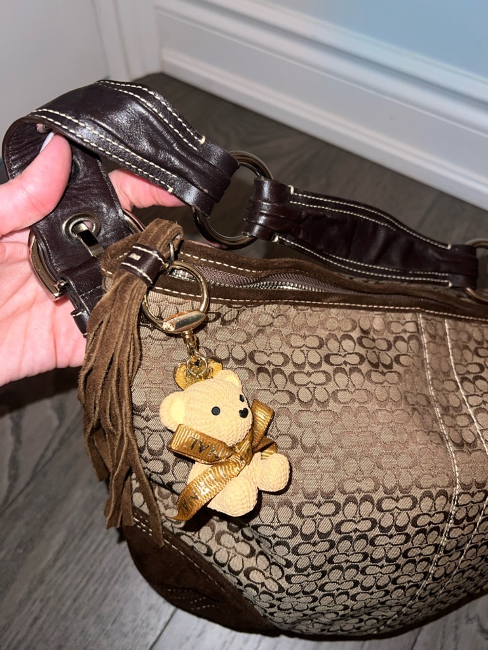 🧸 Vintage Coach Brown Signature Jacquard Shoulder Bag with Teddy Charm - Picture 10 of 12